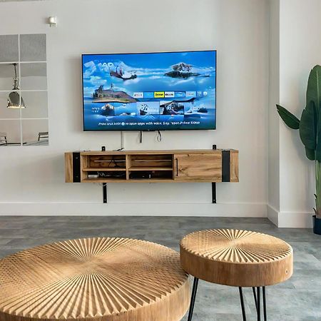 마이애미 Elegant Centric Vibrant Pool Jacuzzi Free Parking 아파트 외부 사진