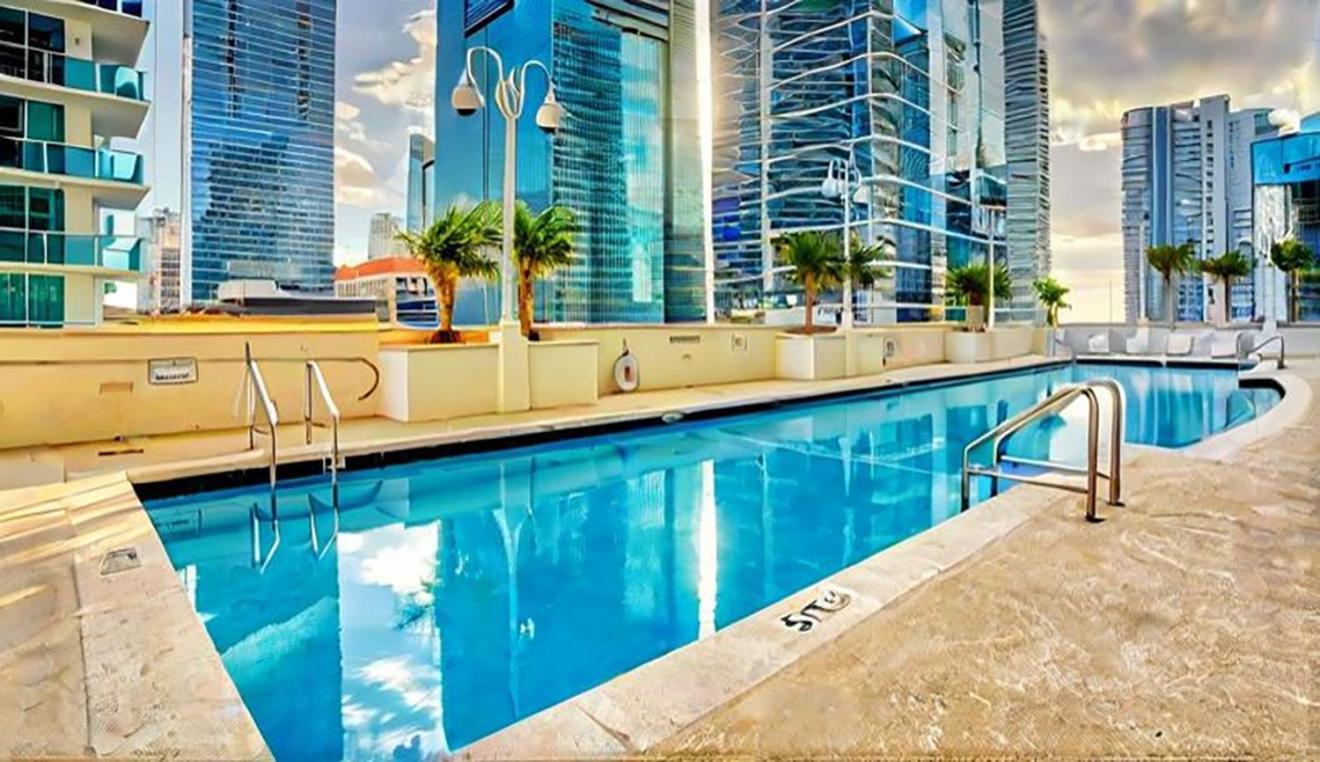 마이애미 Elegant Centric Vibrant Pool Jacuzzi Free Parking 아파트 외부 사진