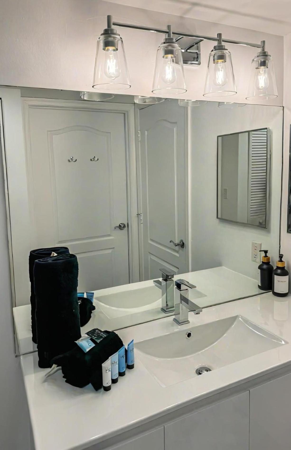 마이애미 Elegant Centric Vibrant Pool Jacuzzi Free Parking 아파트 외부 사진